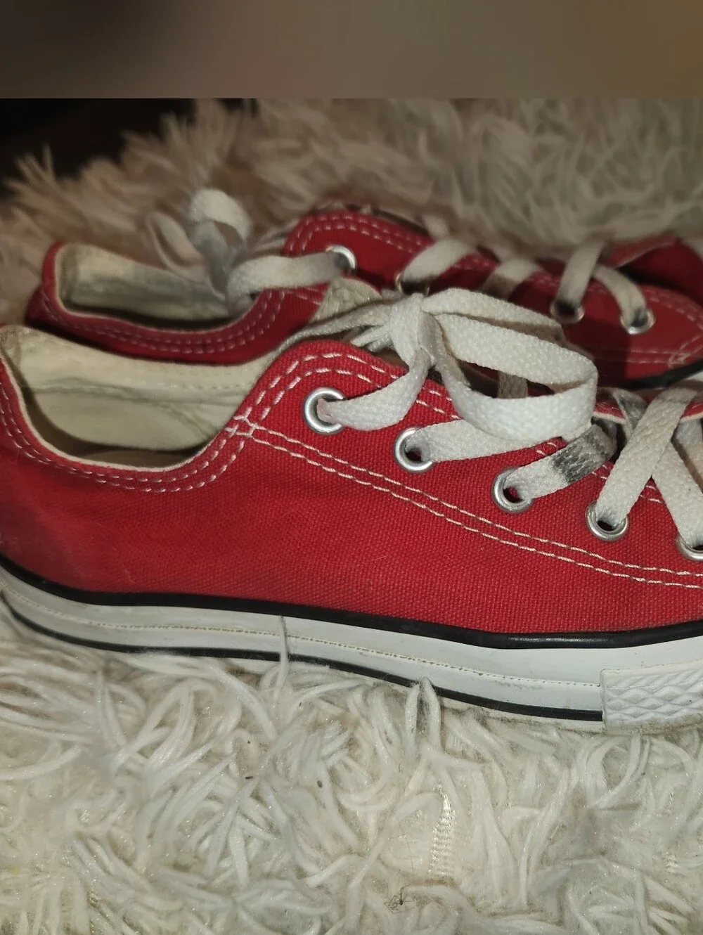 Red Converse Chuck Taylor All Star Low Top Sneakers Kids Size 2
